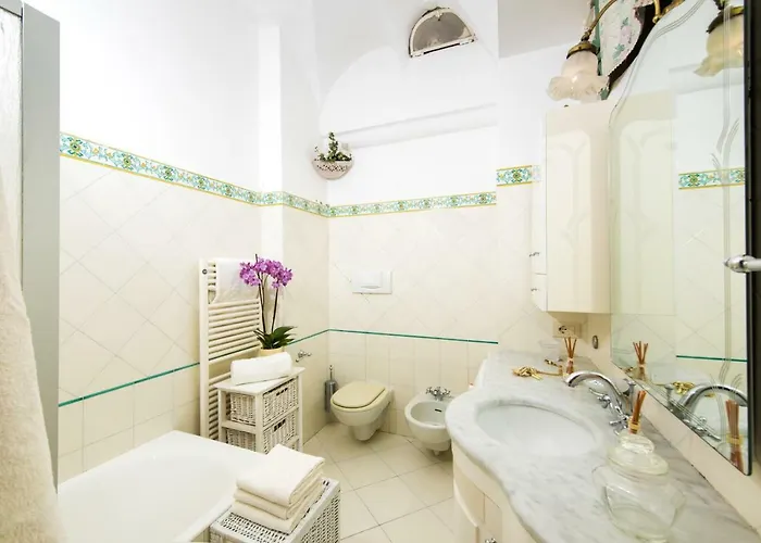 Proprietà Antonio 3 Unità Indipendenti Positano